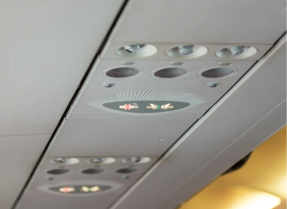 light-signals-plane 1